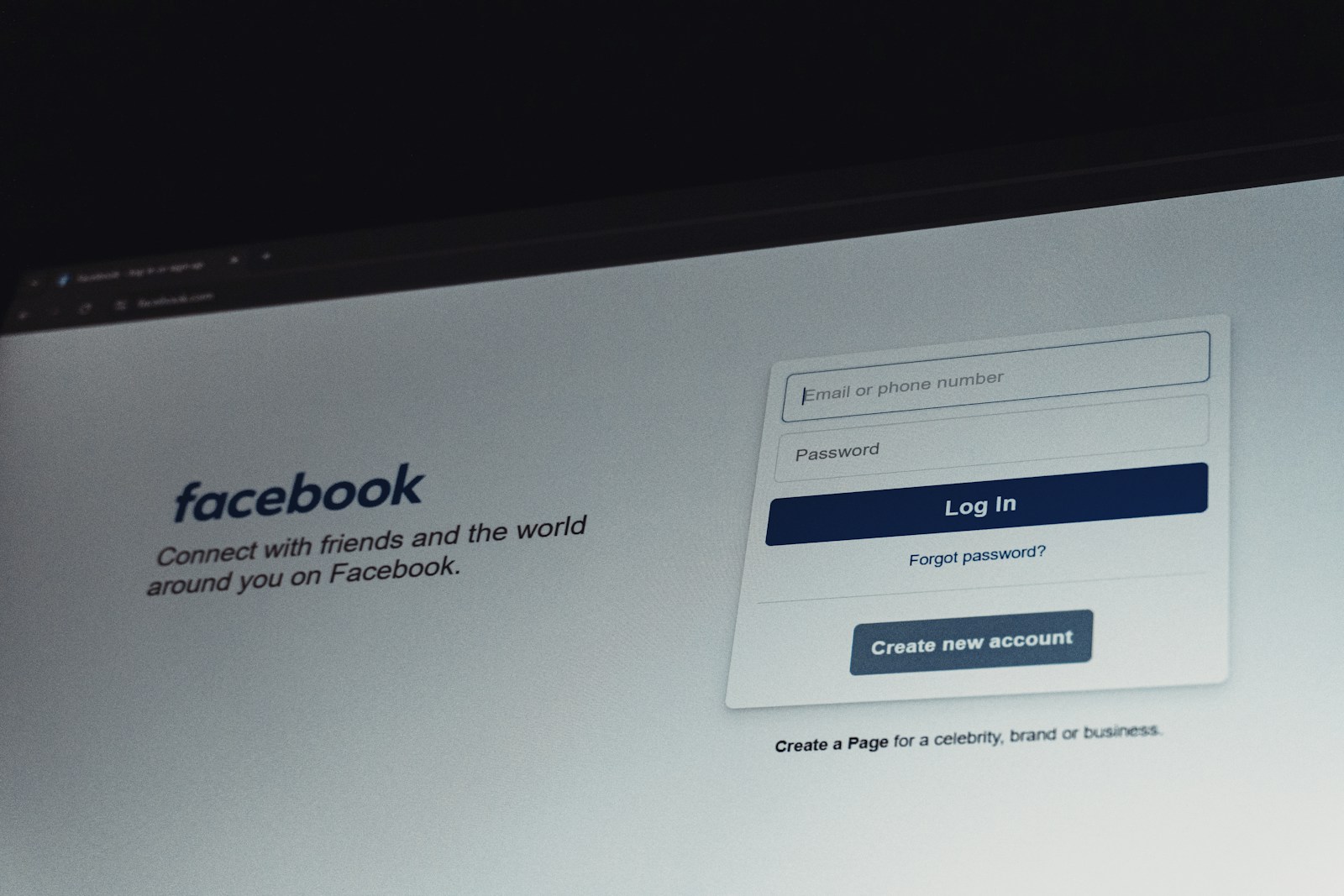 Facebook para negócios: como transformar sua página em vitrine que vende