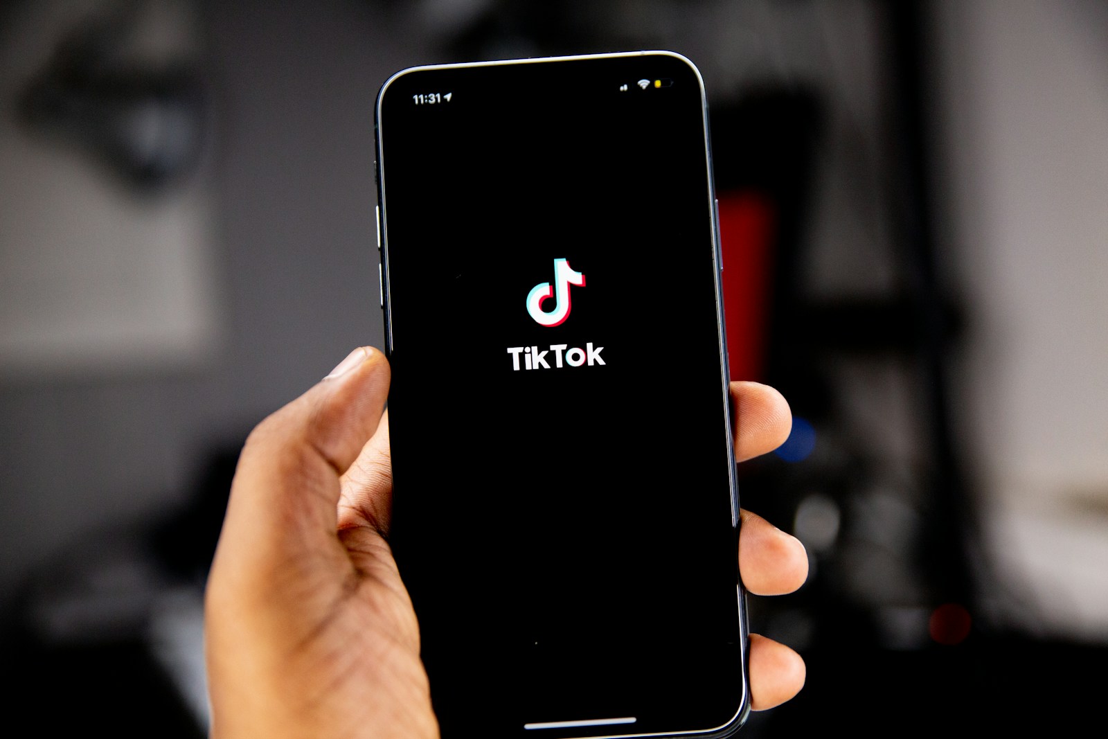 Curtidas Brasileiras no TikTok: o empurrão que sua For You está pedindo