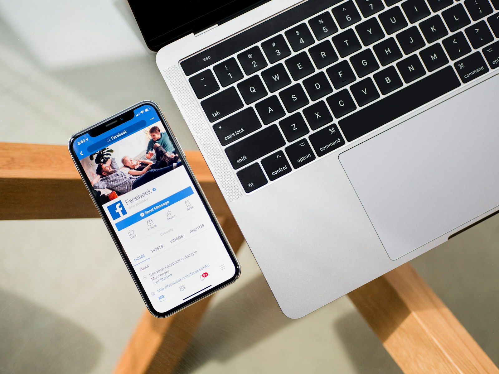 Curtidas no Facebook: como transformar prova social em mais vendas