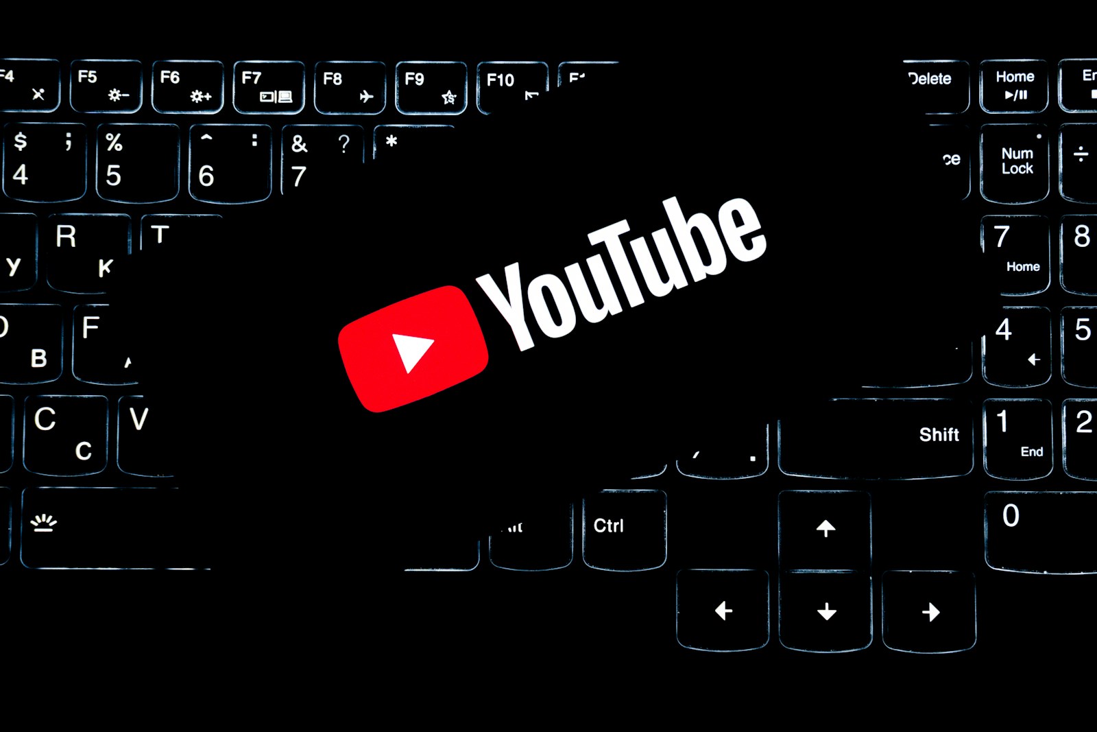 5 Fatos Curiosos Sobre as 4.000 Horas de Exibição do YouTube em 2026