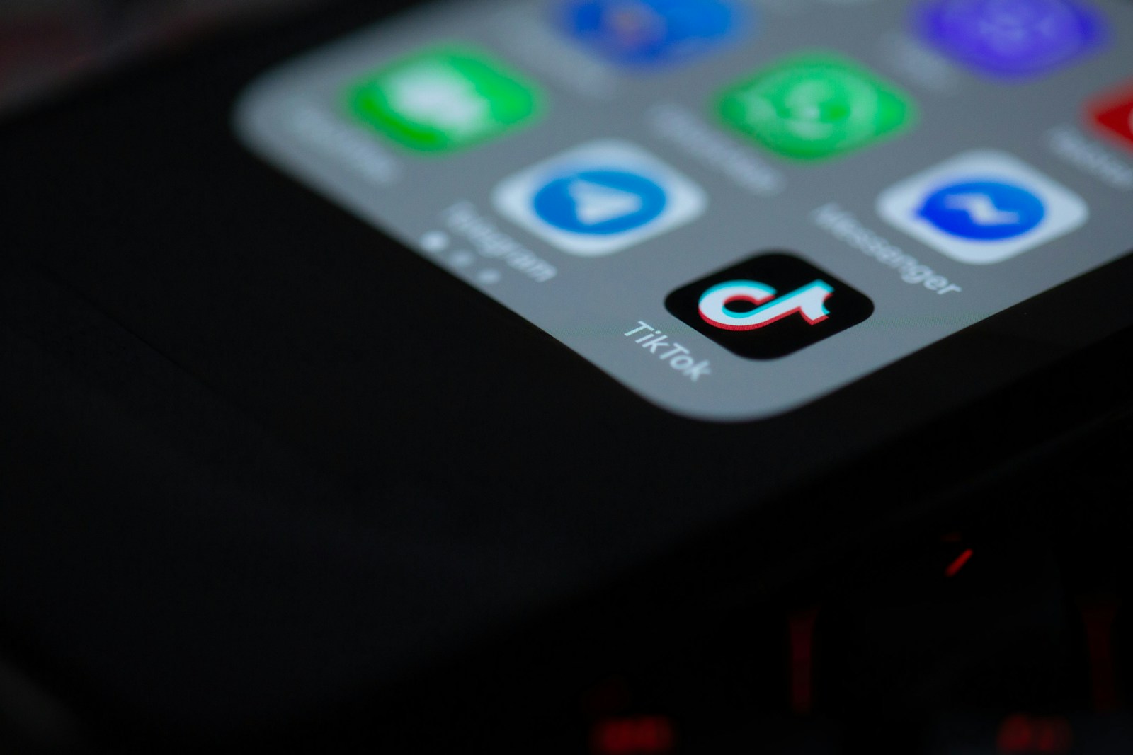 Visualização no TikTok Conta Quantas Vezes a Mesma Pessoa Assiste? 5 Mitos e Verdades de 2026